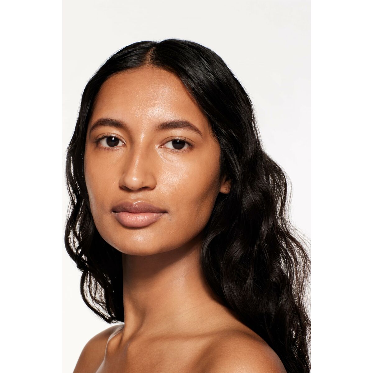 Vloeibare Foundation Shiseido Revitalessence Skin Glow Nº 410 30 ml - Schoonheid, Make - up - Shiseido
