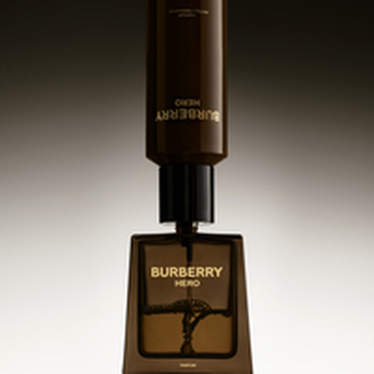 Heren Parfum Burberry BURBERRY HERO 200 ml - Schoonheid, Parfums en geuren - Burberry