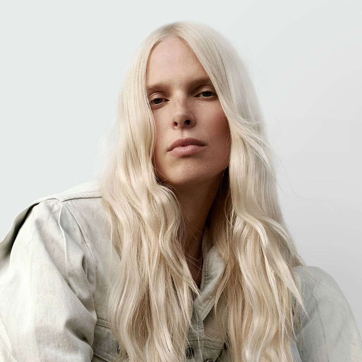 V5H5443CB3EE7CBBF34F58928240C05394BR4935140P3