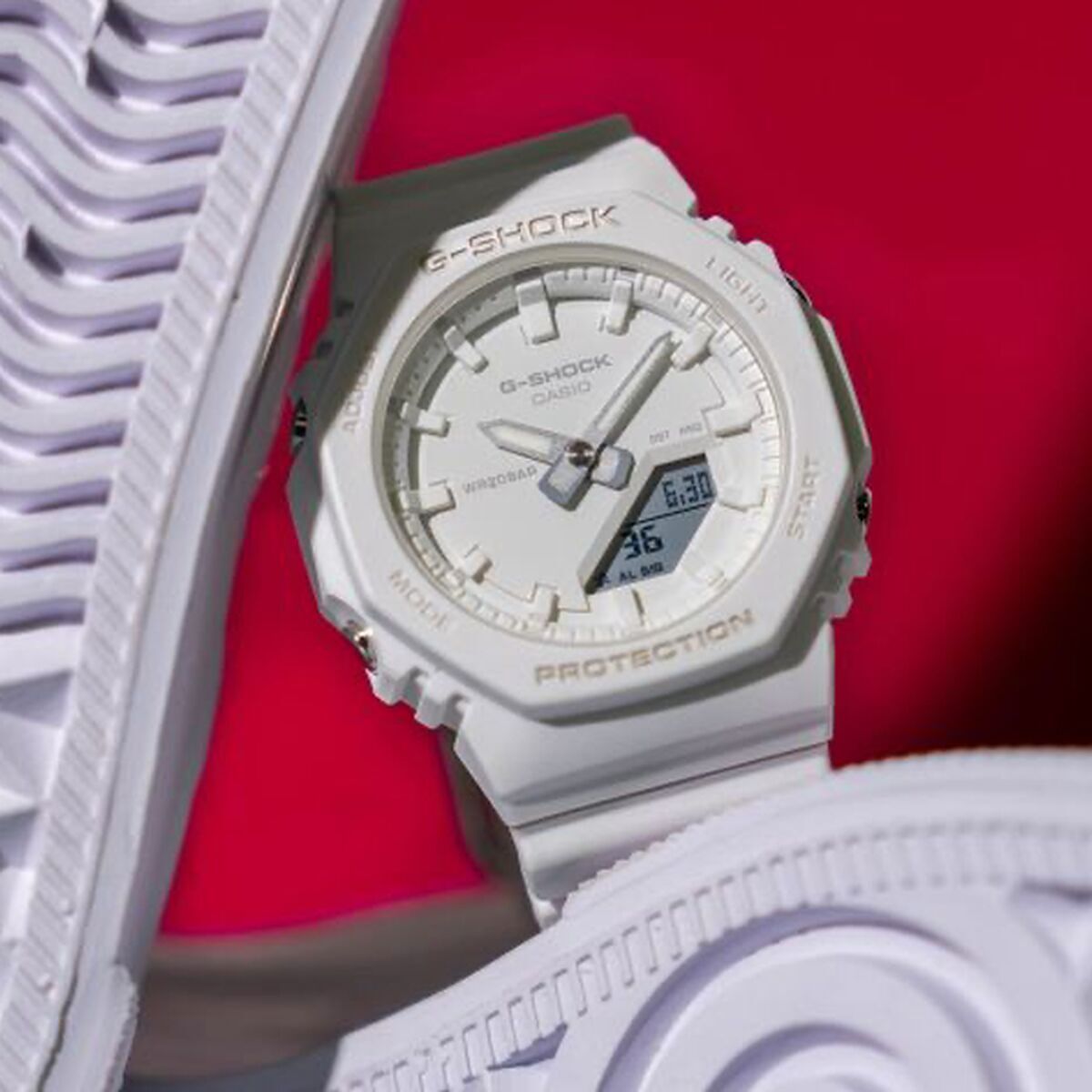 Horloge Dames Casio GMA - P2100 - 7AER - Klokken, Vrouwen - Casio G - Shock
