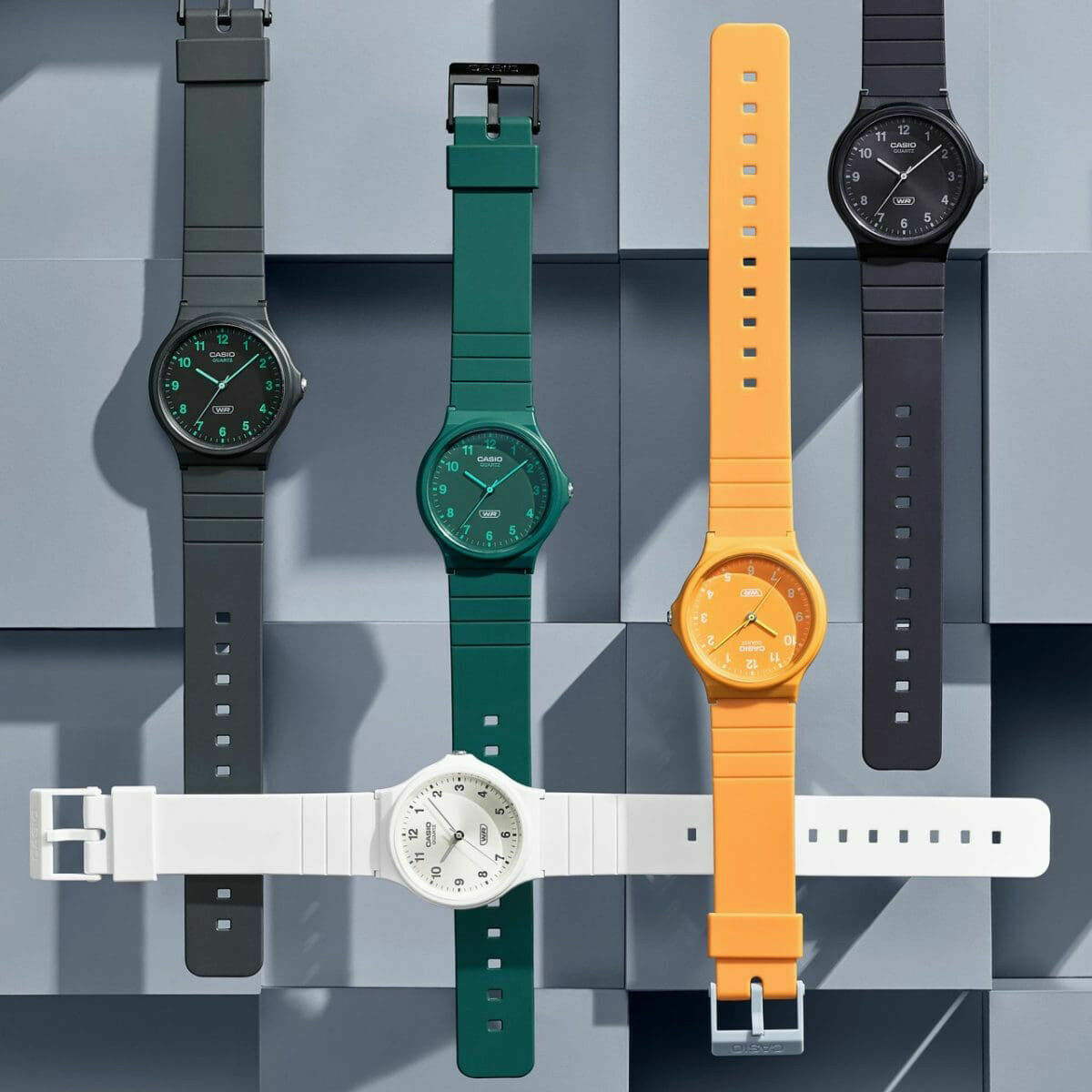 Horloge Heren Casio MQ - 24B - 9BEF - Klokken, Heren - Casio