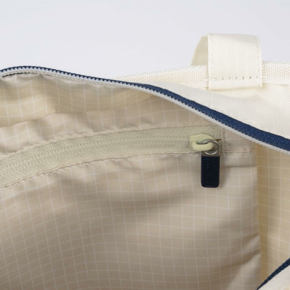 V7H98435A29A38D570EF10B5795F40C74C9R6624135P8