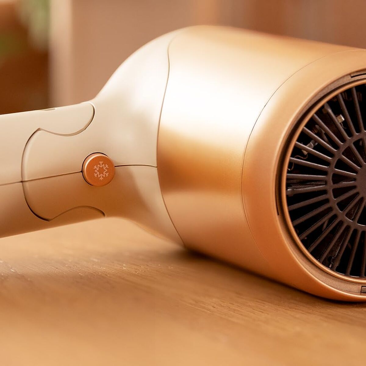 Föhn Cecotec IoniCare Power&Go Heaven 2400 W Champagne