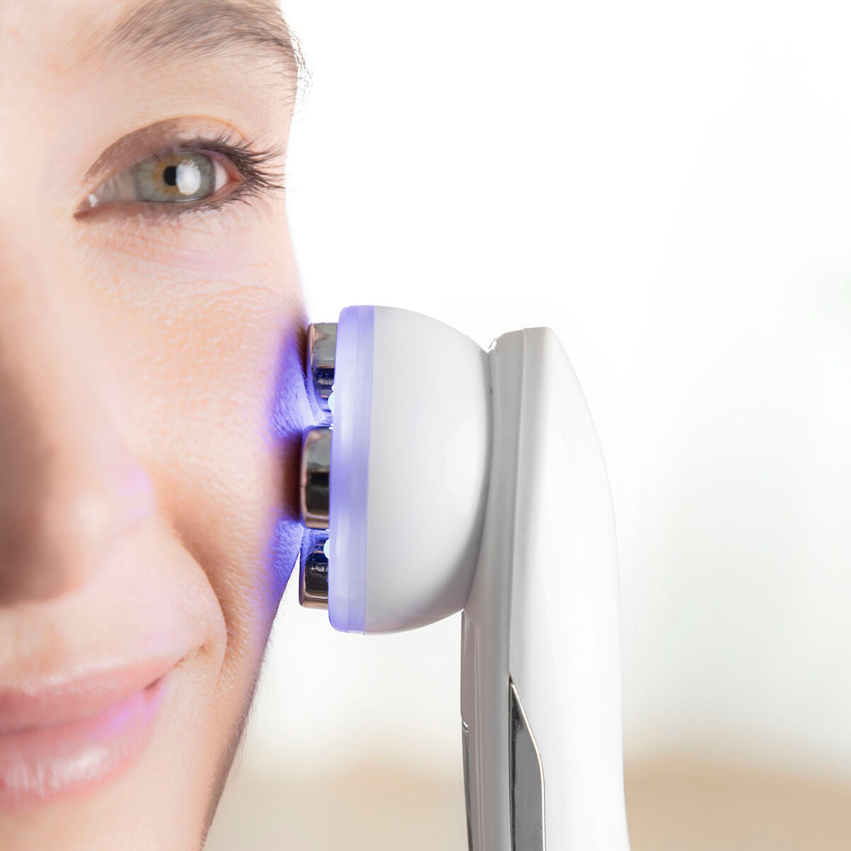 Gezichtsmassager met Radiofrequentie, Fototherapie en Elektrostimulatie Wace InnovaGoods - Schoonheid, Huidverzorging - InnovaGoods