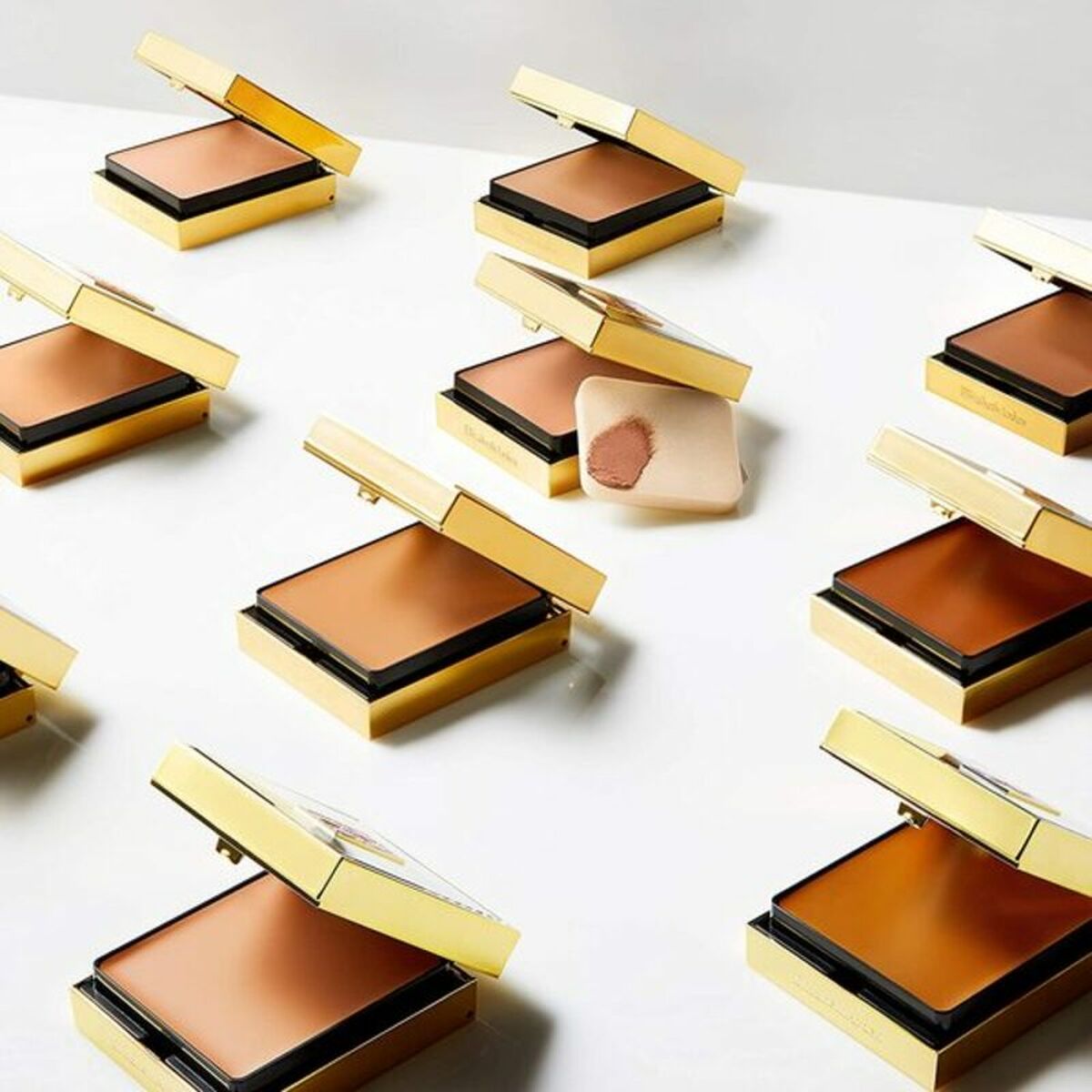 Gezichts Corrector Elizabeth Arden FFSC452 - Schoonheid, Make - up - Elizabeth Arden
