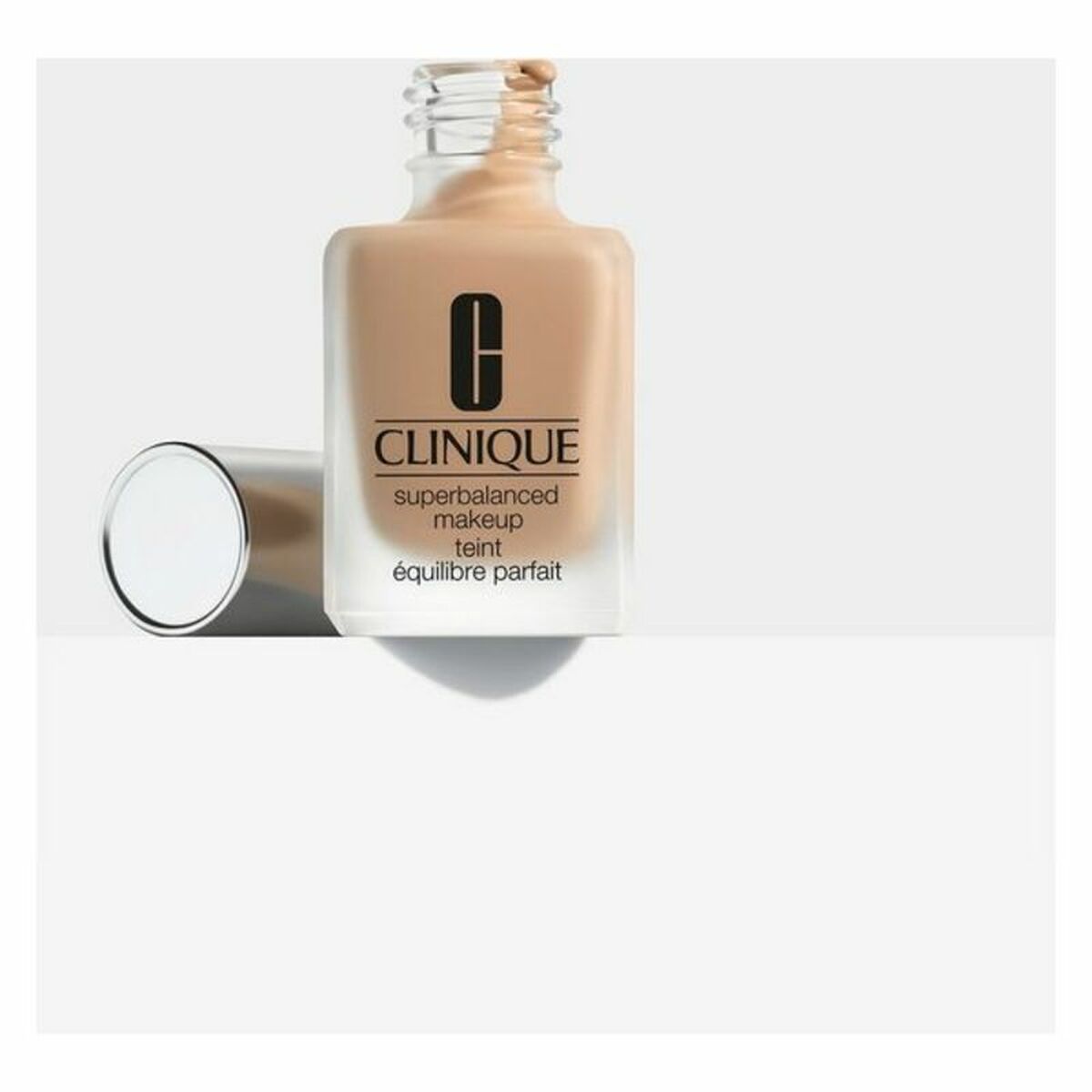 Vloeibare Foundation Clinique Superbalanced (30 ml) - Schoonheid, Make - up - Clinique