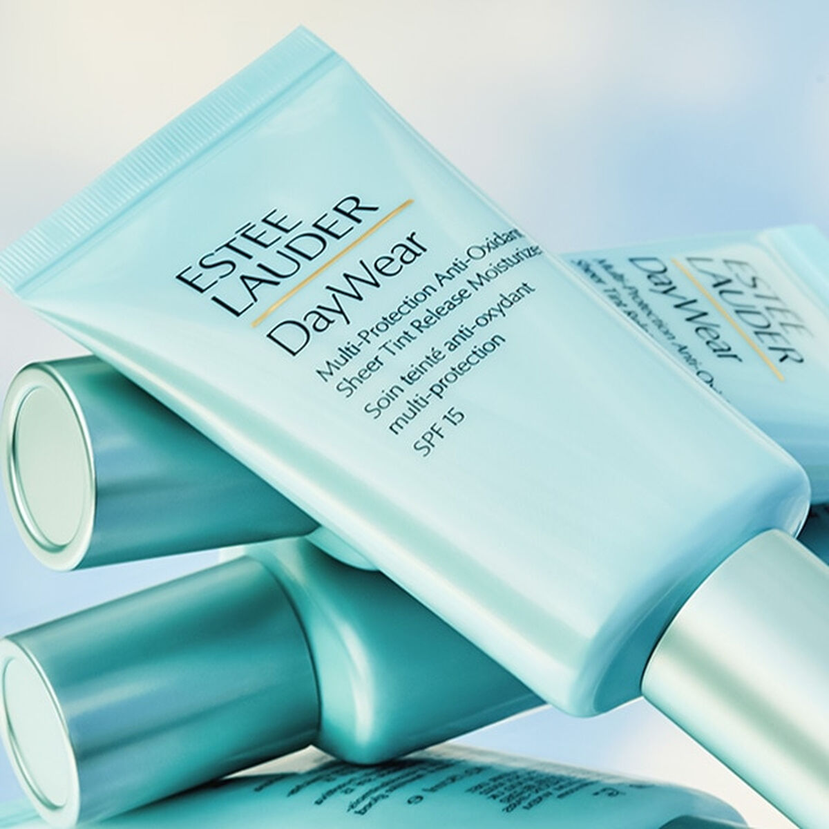 Hydraterende Crème met Kleur Estee Lauder DAYWEAR Spf 15 30 ml - Schoonheid, Huidverzorging - Estee Lauder