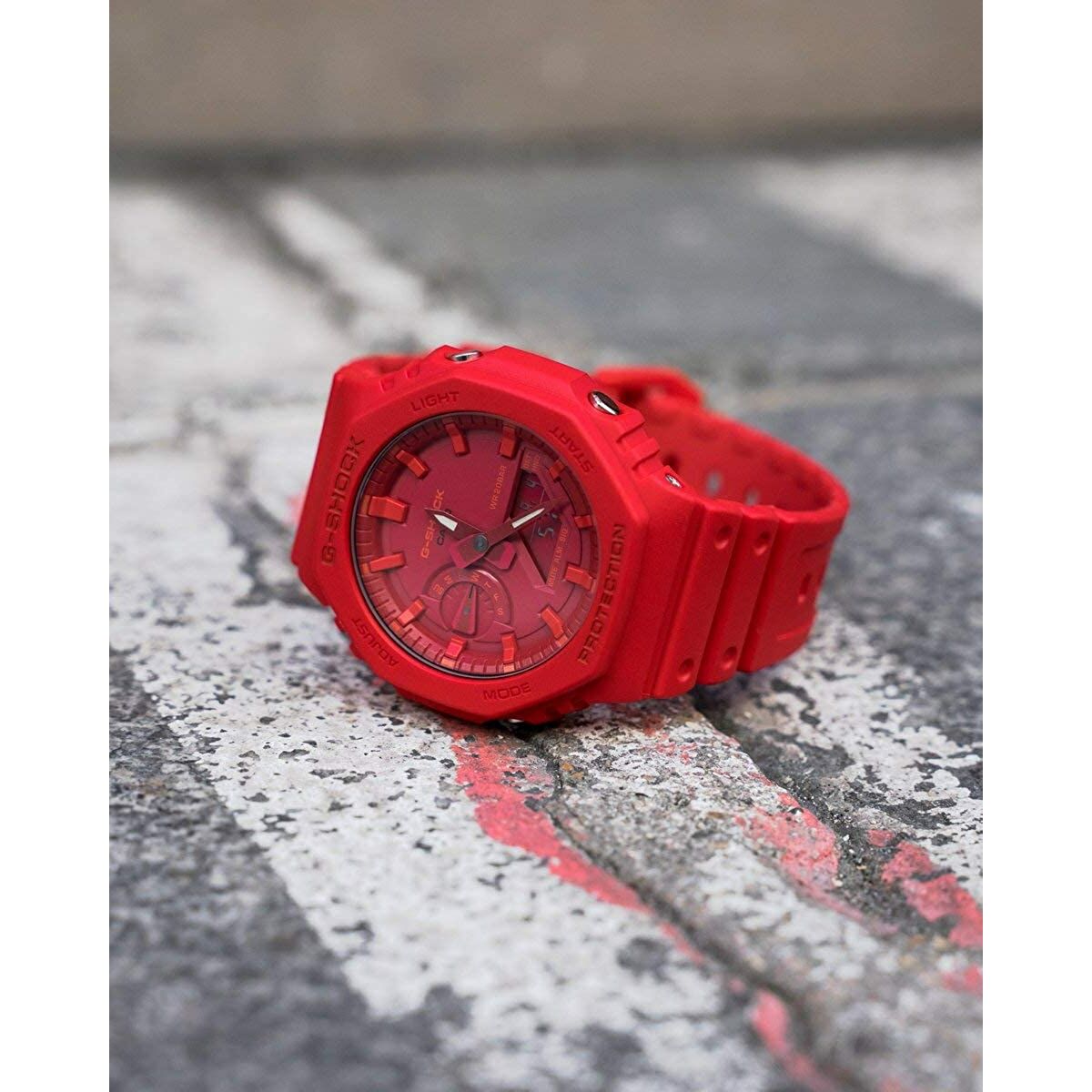 Casio GA - 2100 - 4AER Uniseks Horloge - Rood Multifunctioneel - Klokken, Unisex voor volwassenen - Casio