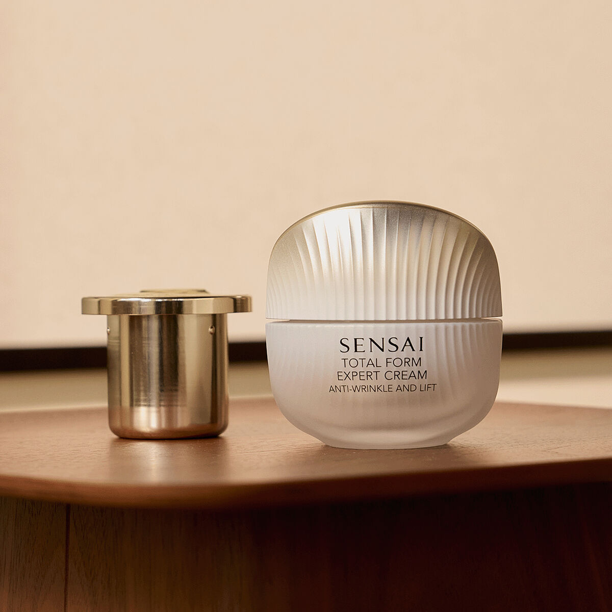 Anti - Rimpelcrème Sensai TOTAL FORM EXPERT 50 ml - Schoonheid, Huidverzorging - Sensai
