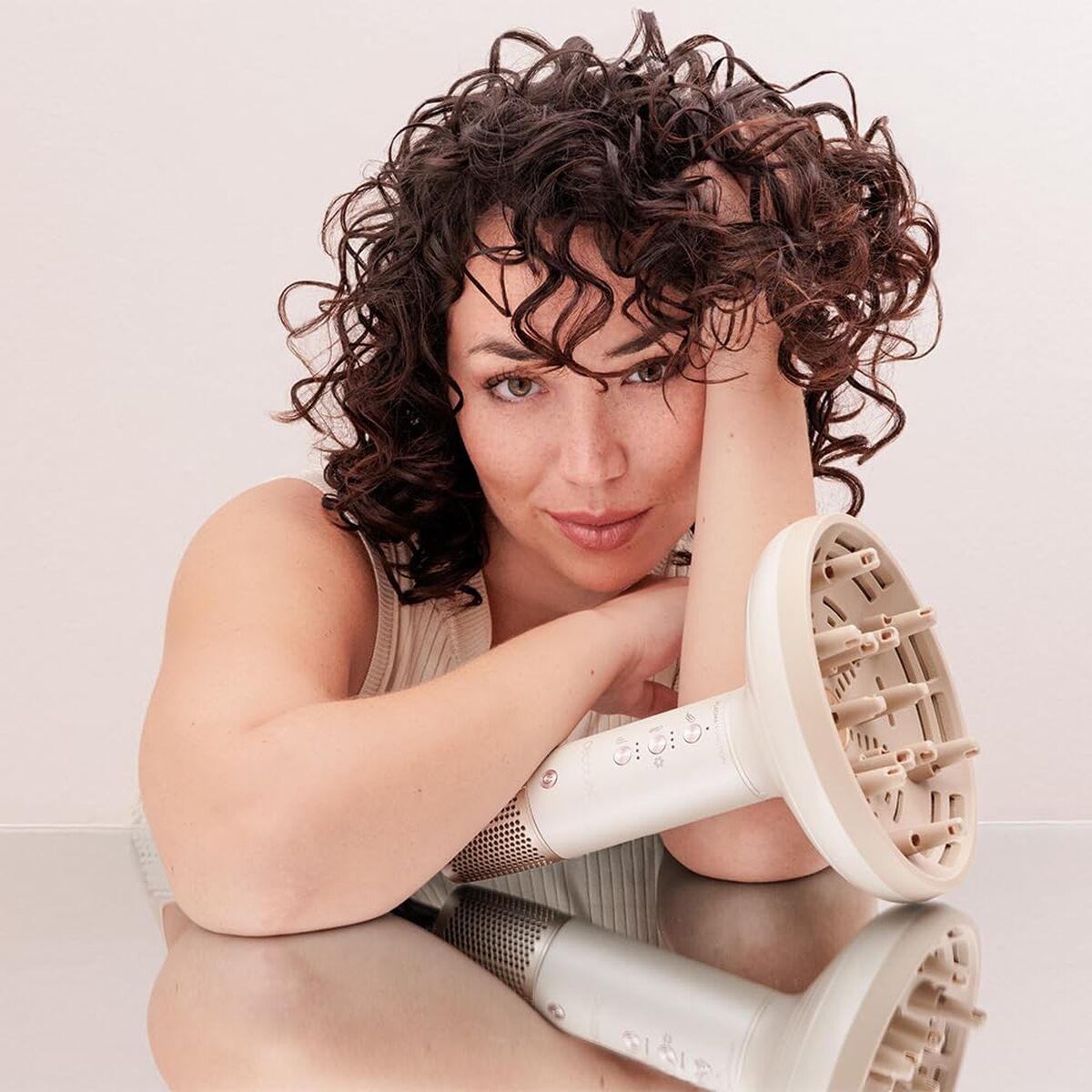 Föhn met geïntegreerde diffuser Cecotec DryWave Nébula 1300 W